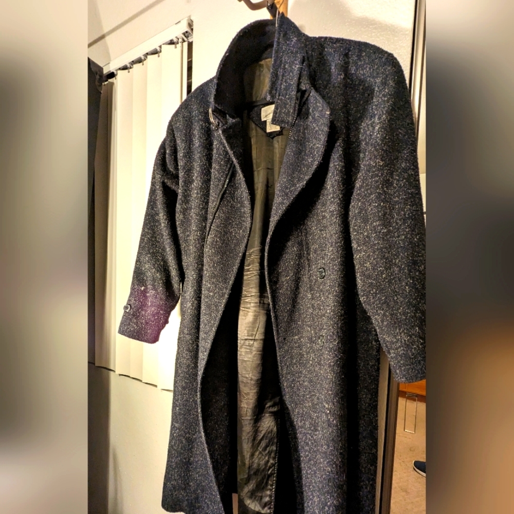 Wool Trenchcoat - Zip and buttons